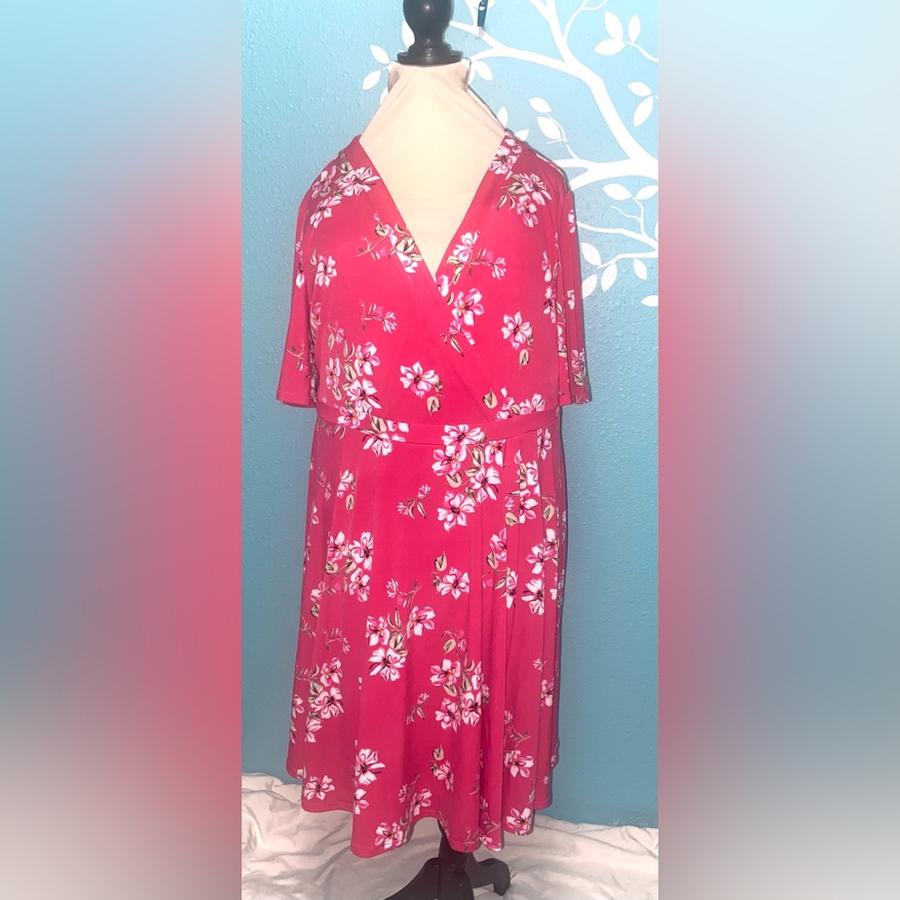 Like new Pink Torrid dress size 2 (18-20)